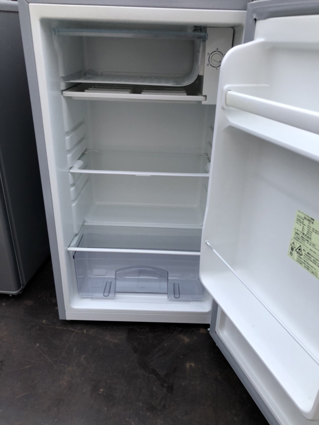 refrigerator-Waste-Clean up